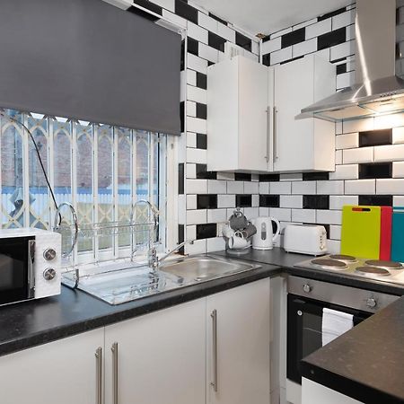 Central Roof Terrace Apartment Stockton-on-Tees Εξωτερικό φωτογραφία